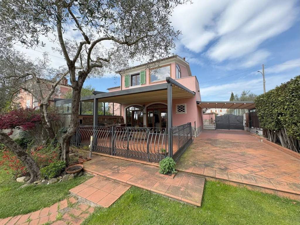Villa a Sarzana in Via Sarzanello S.N.C. - Foto 5
