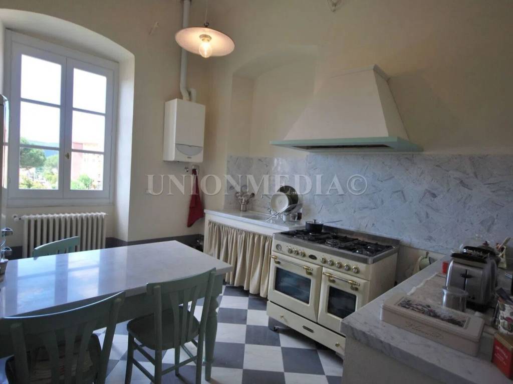 Appartamento a Sarzana in Via Porta Parma, 12 - Foto 3