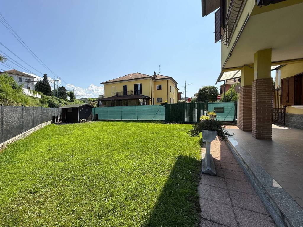 Villa a Arona in Via Milano, 107 - Foto 3