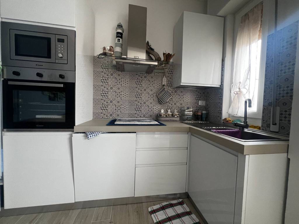 Appartamento a Loano in Via Gioacchino Rossini, 29 - Foto 2