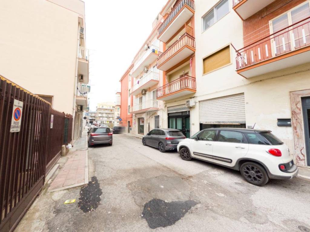 Box / garage a Manfredonia in Via Arpi, 9 - Foto 3