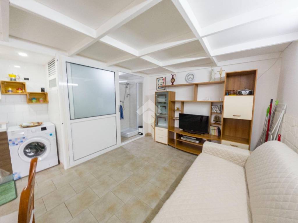 Box / garage a Manfredonia in Via Arpi, 9 - Foto 5