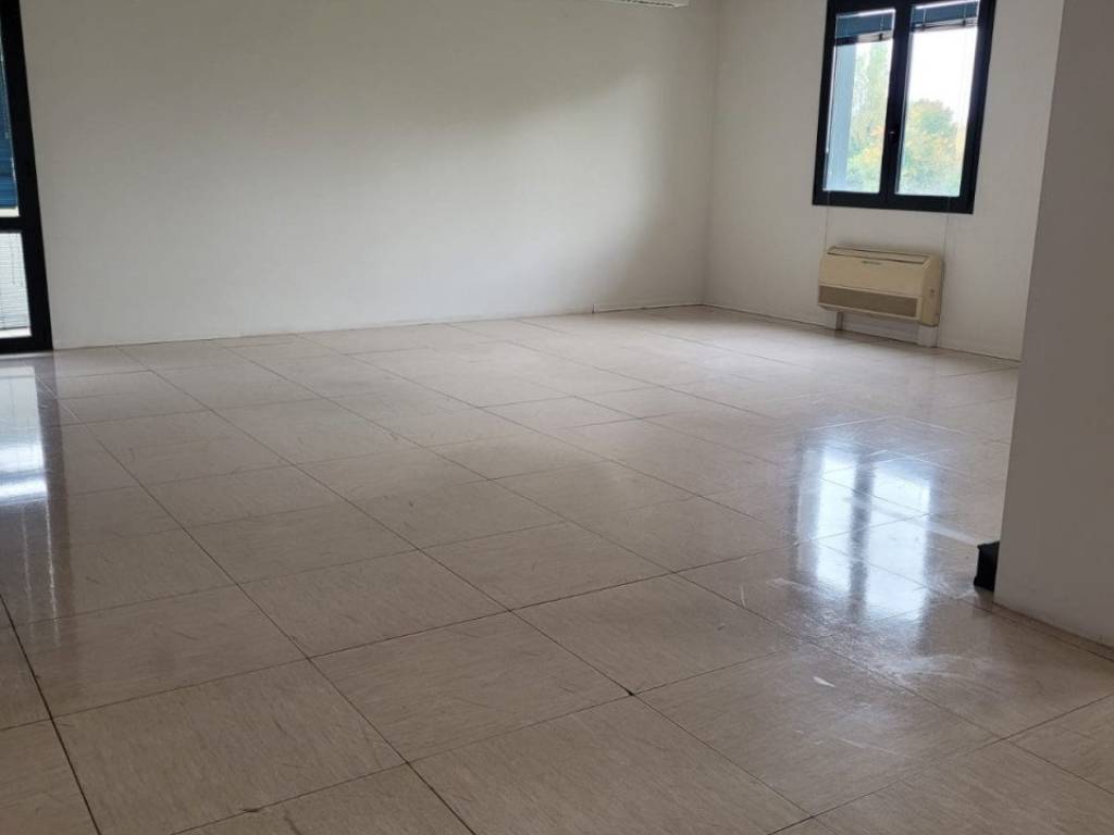 Immobile a Noventa padovana in Via Kennedy 13 - Foto 2