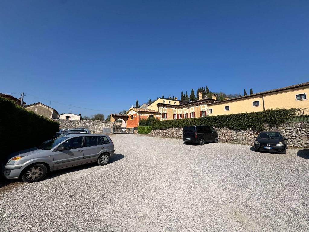 Appartamento a Pastrengo in Via Piovezzano Vecchia, 33 - Foto 3