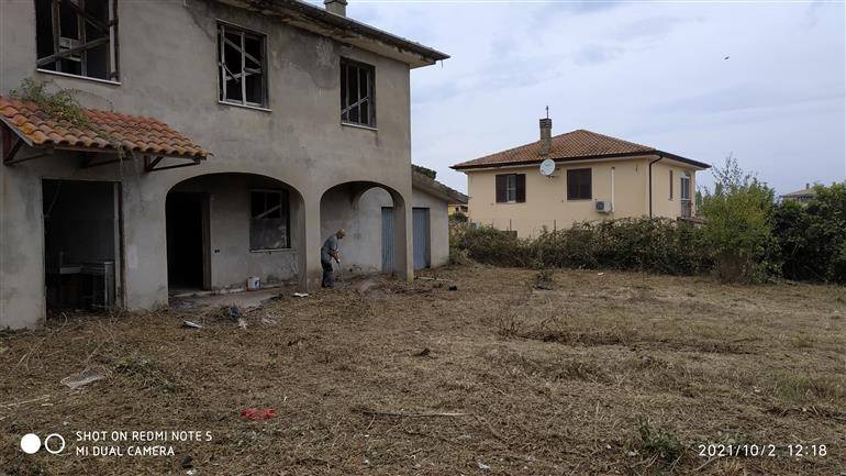 Villa a Cisterna di latina in Via Val d'Aosta, 3 - Foto 5