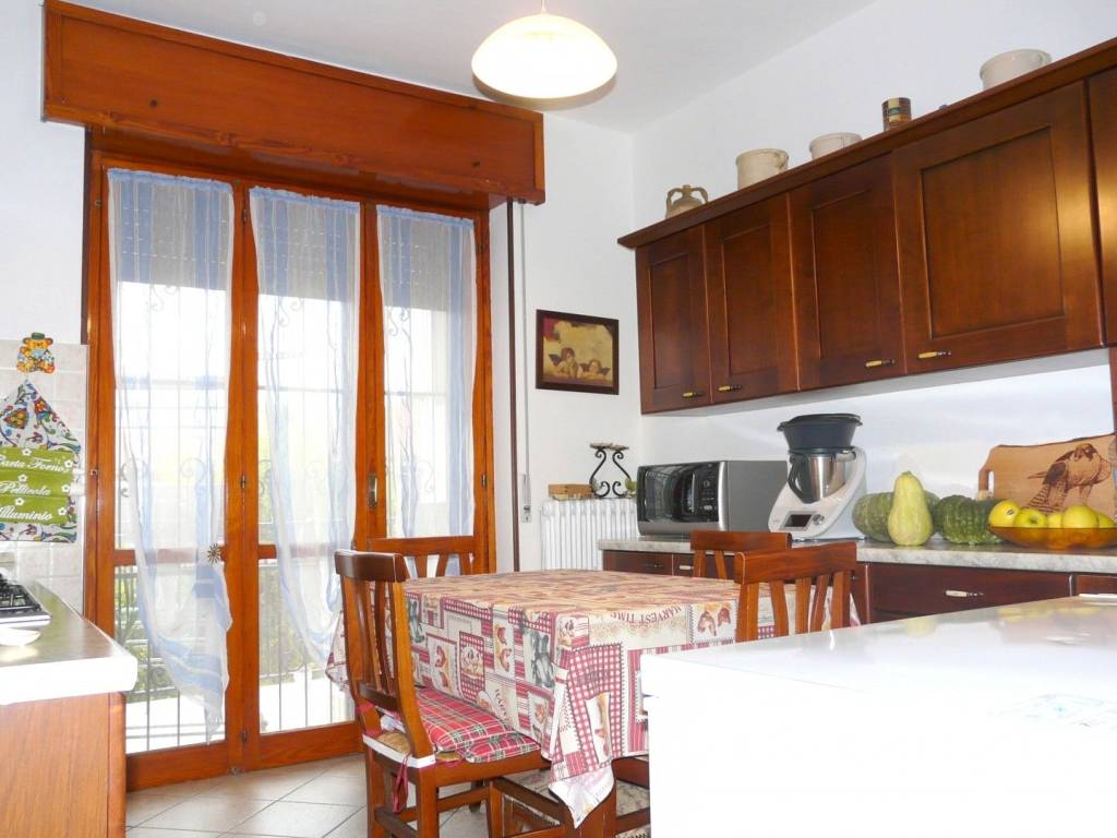 Appartamento a Santhià in Via dante alighieri - Foto 2
