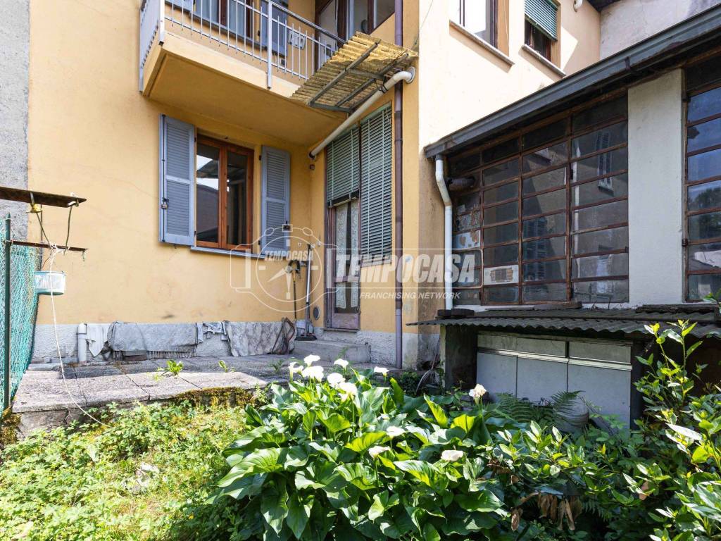 Casa indipendente a Costa masnaga in Via Alessandro Volta - Foto 2