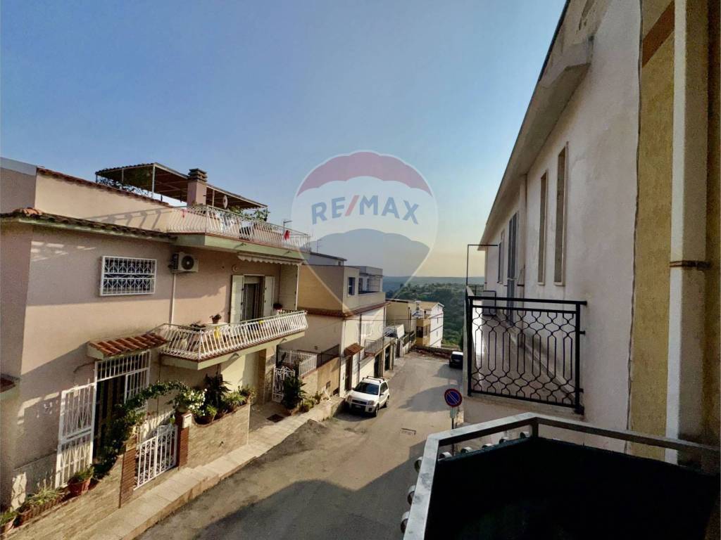 Appartamento a Noto in Via Ugo Foscolo, 12 - Foto 3