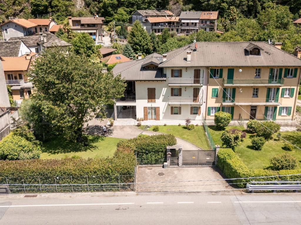 Casa indipendente a Mergozzo in Via Giovanni Francia, 28 - Foto 2