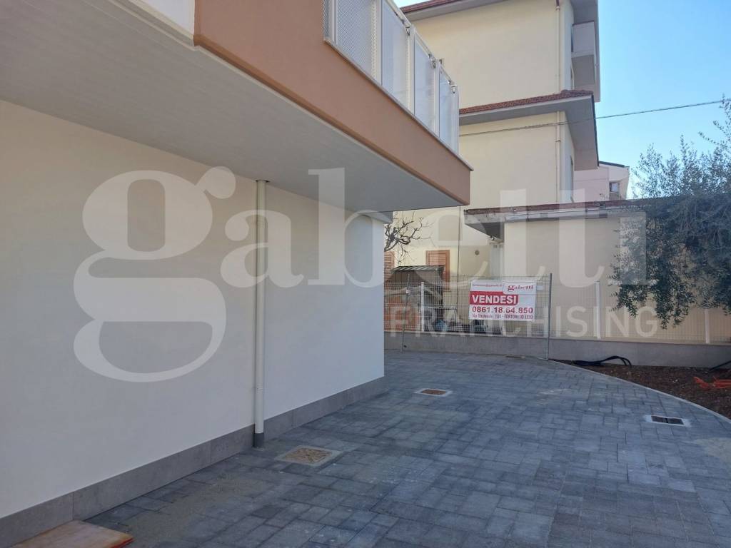 Appartamento a Alba adriatica in Via Firenze, 0 - Foto 5