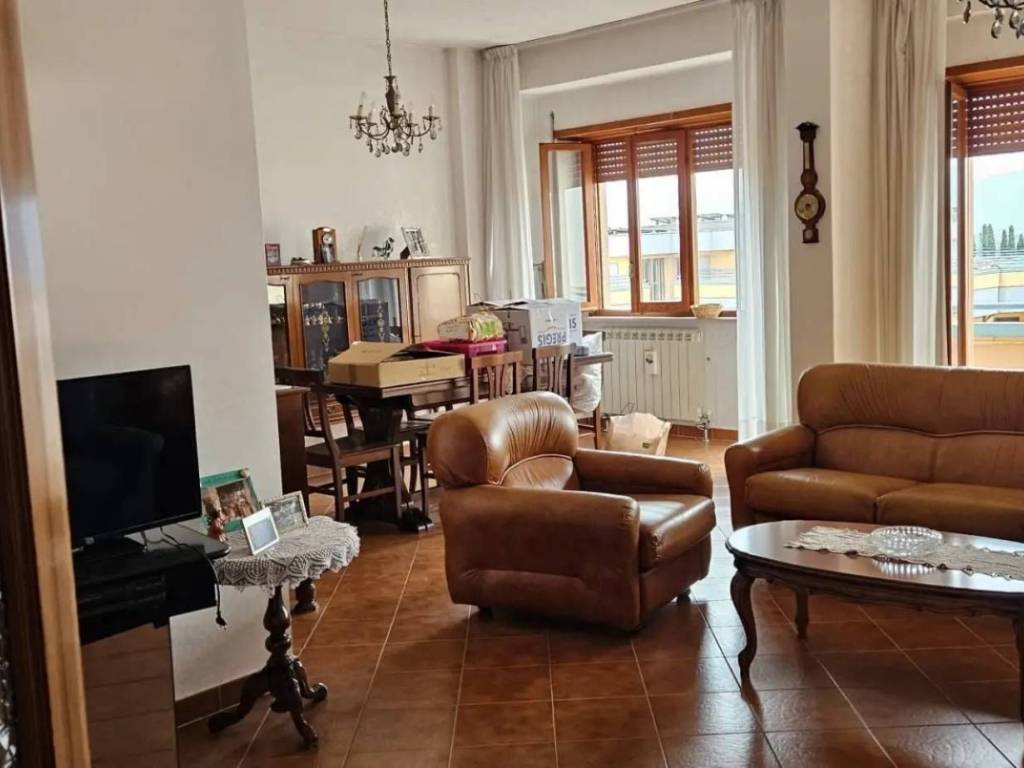 Appartamento a Frosinone in Via Francesco Petrarca - Foto 4