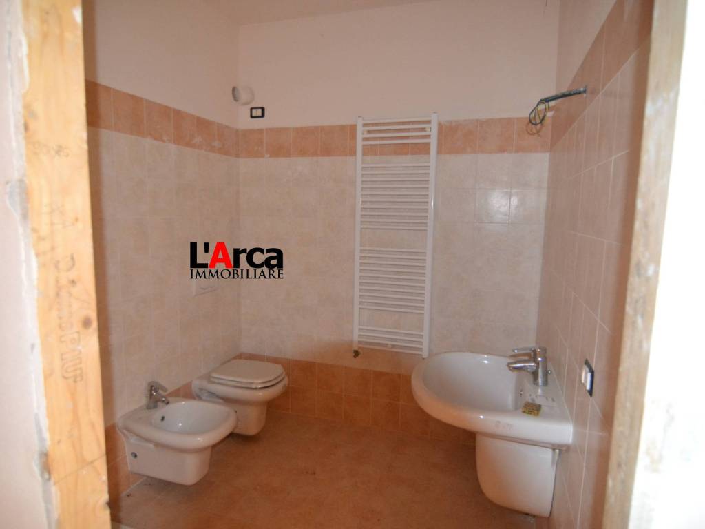 Appartamento a Peschiera del garda in Viale Federico Marzan - Foto 3