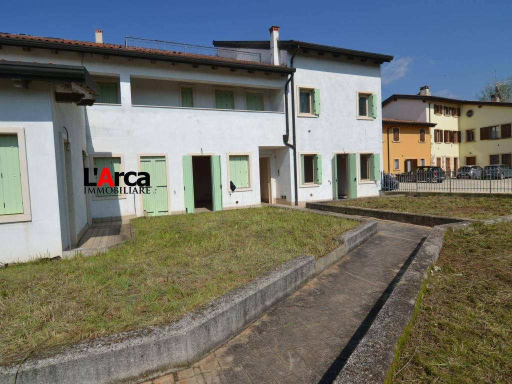 Appartamento a Peschiera del garda in Viale Federico Marzan - Foto 4