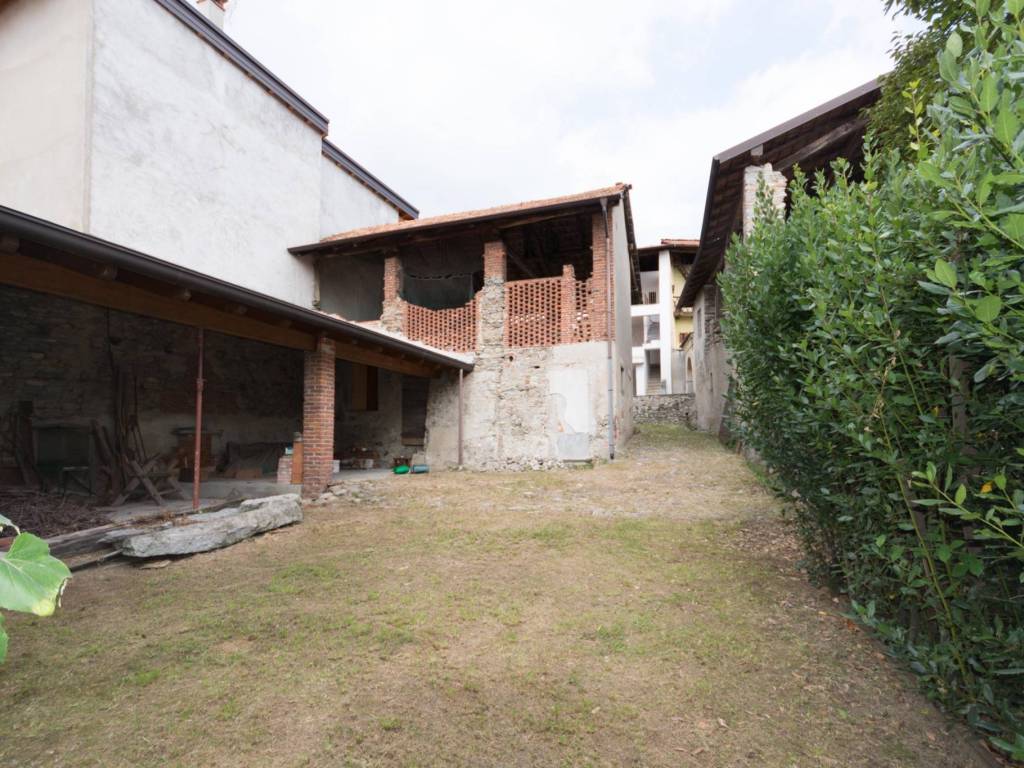 Rustico / casale a Invorio in Via Bertinotti Orlandini, 7 - Foto 2