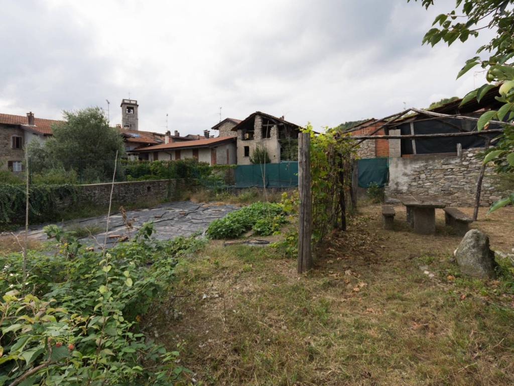 Rustico / casale a Invorio in Via Bertinotti Orlandini, 7 - Foto 4