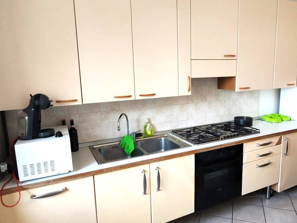 Appartamento a Gorla minore in Via Roma, 11 - Foto 4