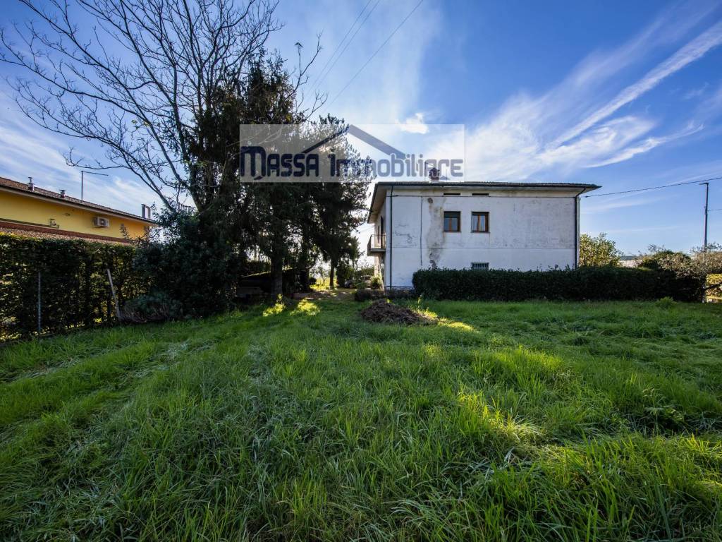 Villa a Pescia in Via delle Molina - Foto 2