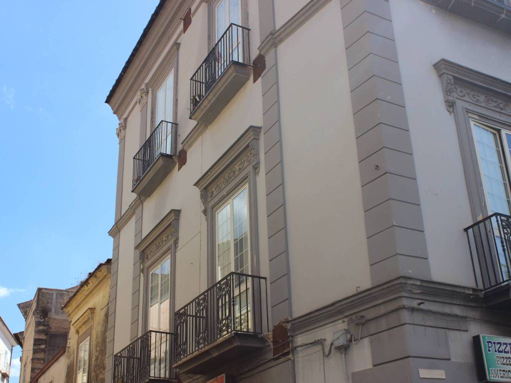 Casa indipendente a Maddaloni in Via Vallone - Foto 2