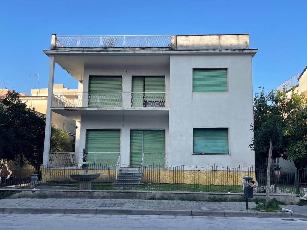 Palazzo / stabile a Maddaloni in Via Napoli - Foto 2