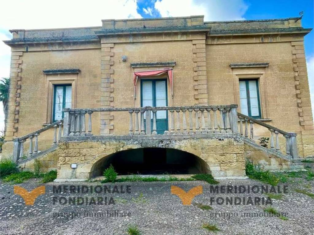 Villa a Lecce in Strada Esterna Merine - Foto 2
