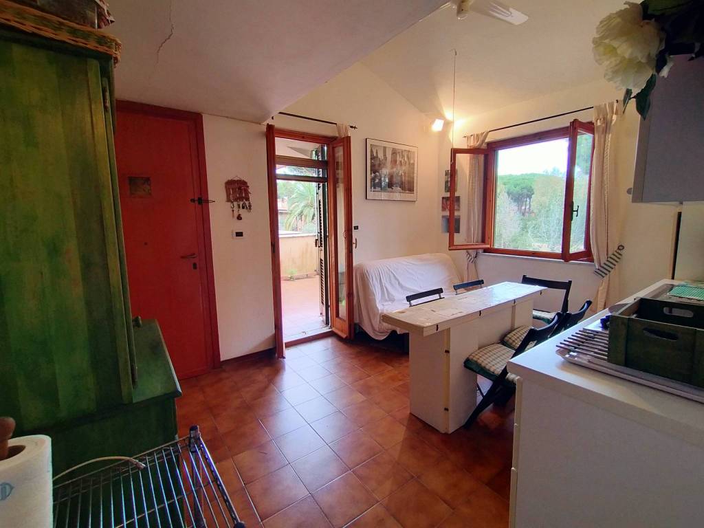 Appartamento a Orbetello in Via Provinciale di Giannella, 158 - Foto 2