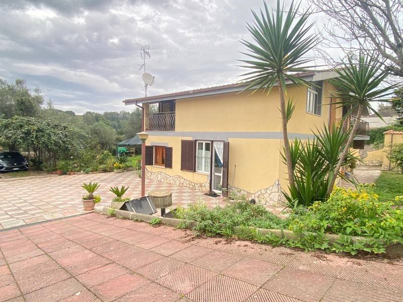 Villa a Aprilia in Via Monte Pisanino - Foto 5