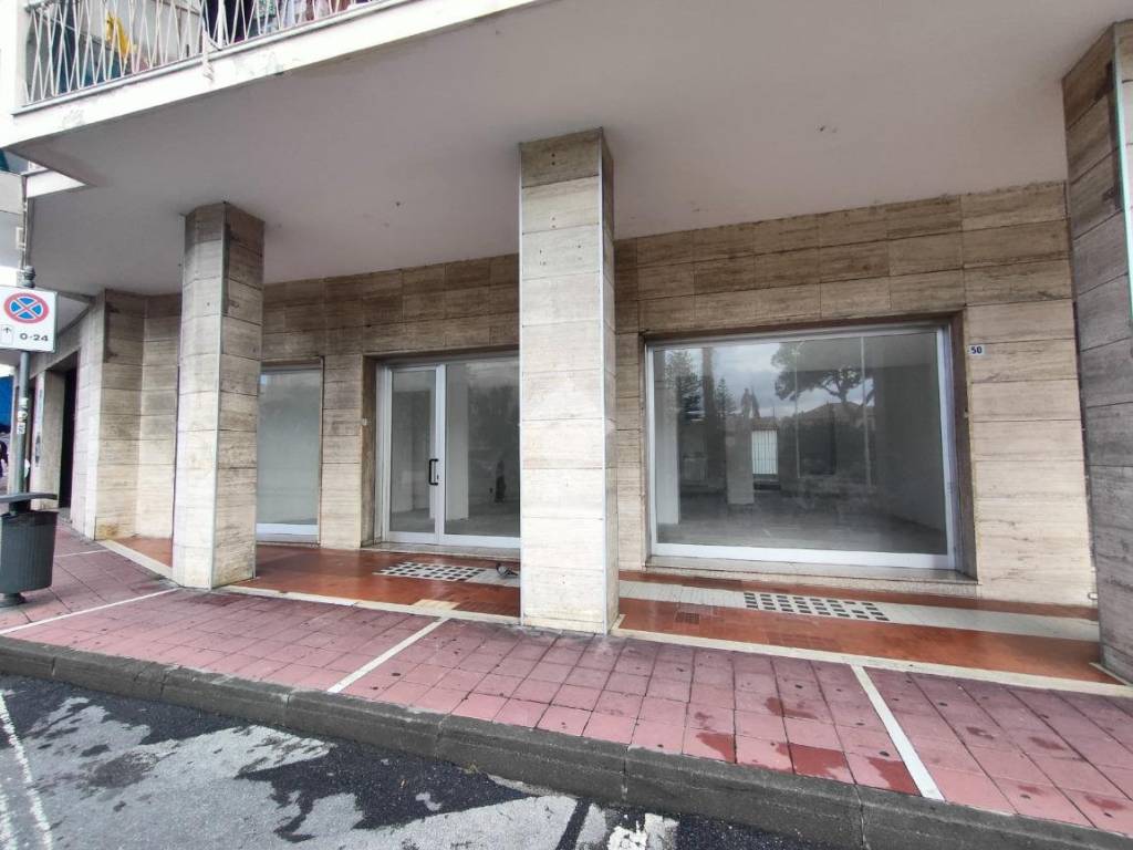 Loft / open space a Taggia in Via Paolo Boselli, 48 - Foto 3
