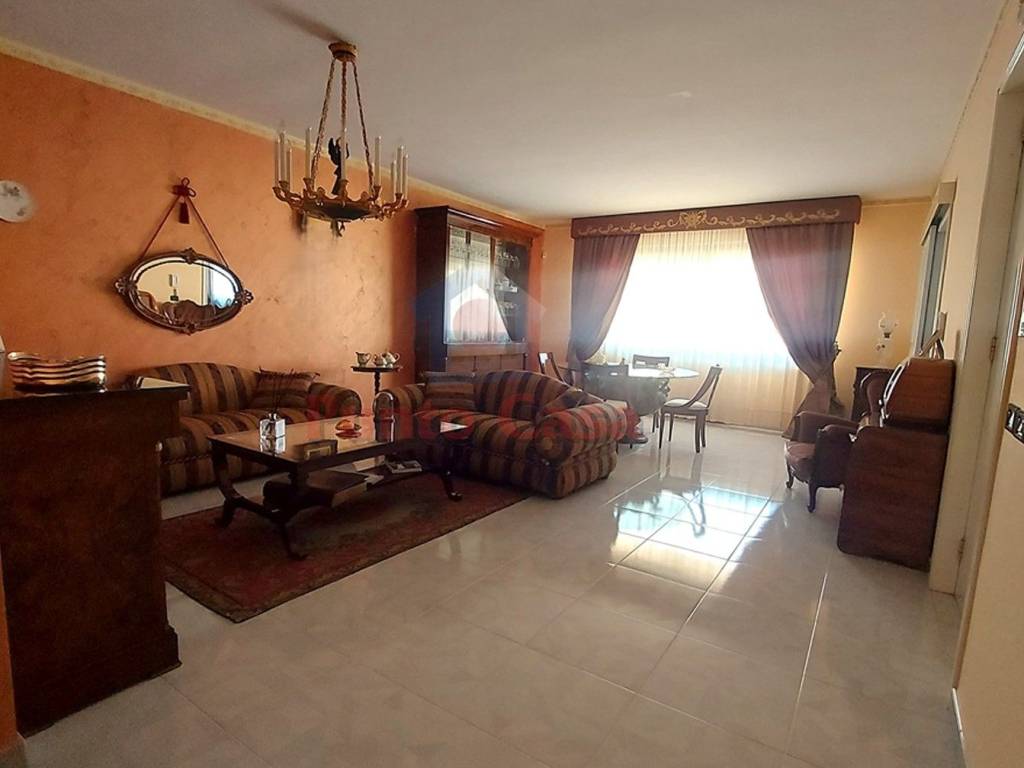 Casa indipendente a Andria in Via Castel del Monte - Foto 2