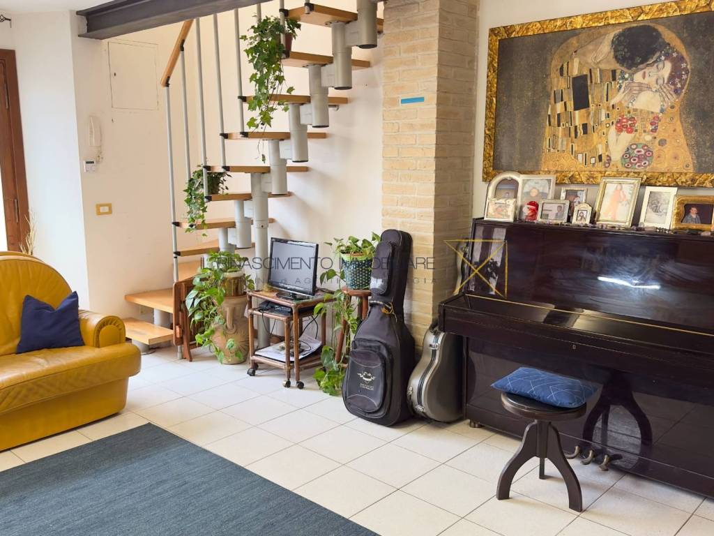Casa indipendente a Perugia in Via delle Marmore, 163 - Foto 2