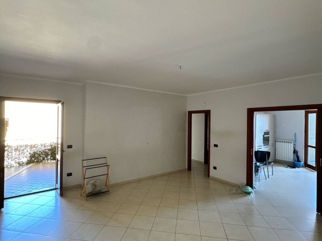 Appartamento a Orta di atella in Via Ugo Tognazzi - Foto 2
