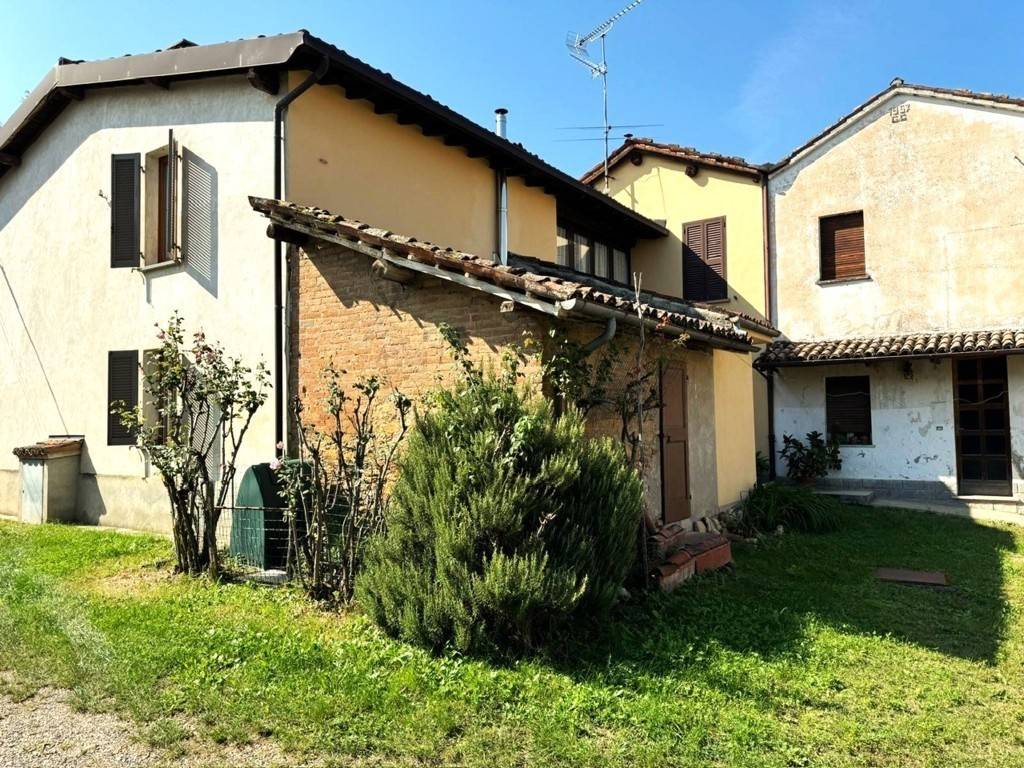 Villa a Casalnoceto in casa demaestri n.15 - Foto 2