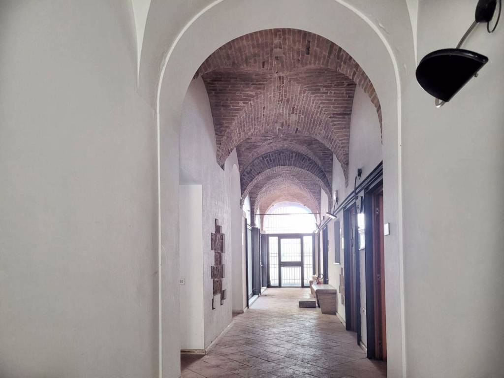 Palazzo / stabile a Ascoli piceno in Via Dei Sabini, 27 - Foto 2