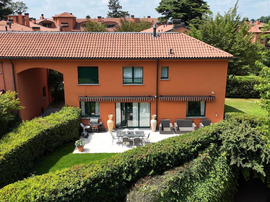 Villa a Cassina rizzardi in Via Alessandro Volta, 4 - Foto 2