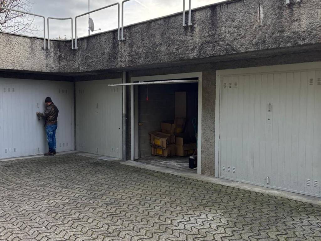 Box / garage a Gorla minore in Via Dante Alighieri, 30 - Foto 4