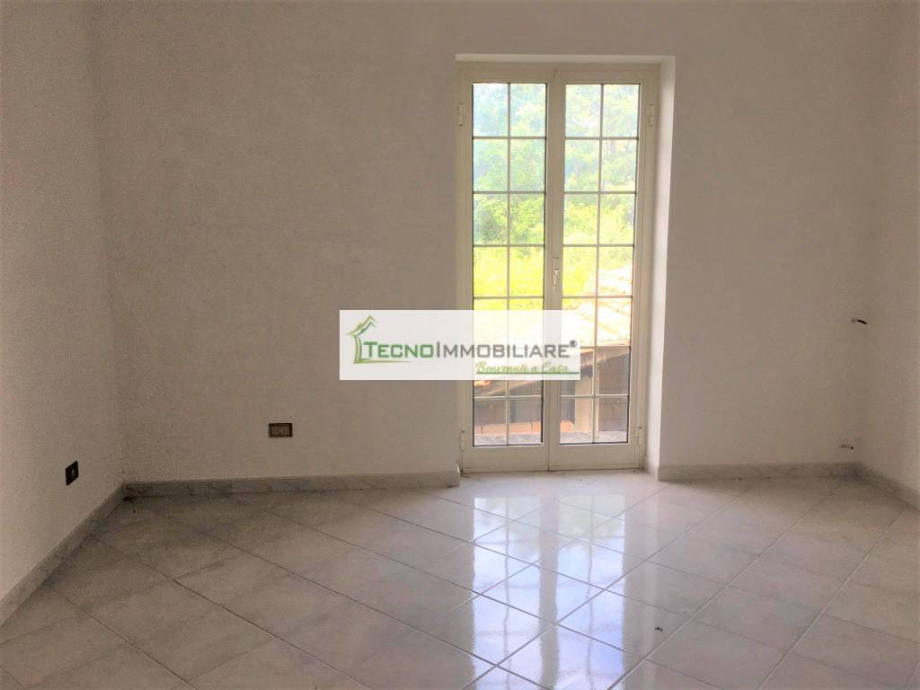 Casa indipendente a Esperia in Via Pisciandrone - Foto 4