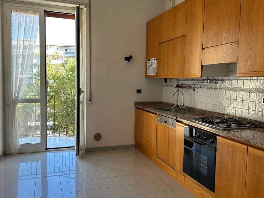 Appartamento a Pescara in Viale Giovanni Bovio, 62 - Foto 4