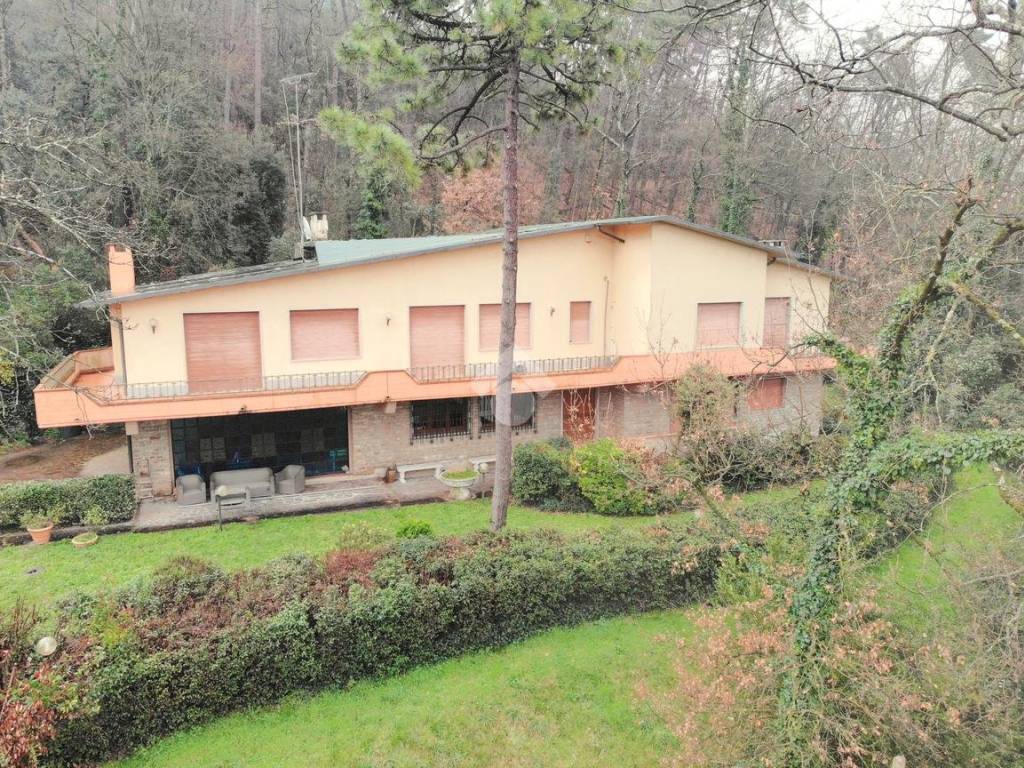 Villa a Montemurlo in VIA CLAUDIO MONTEVERDI, 6 - Foto 3