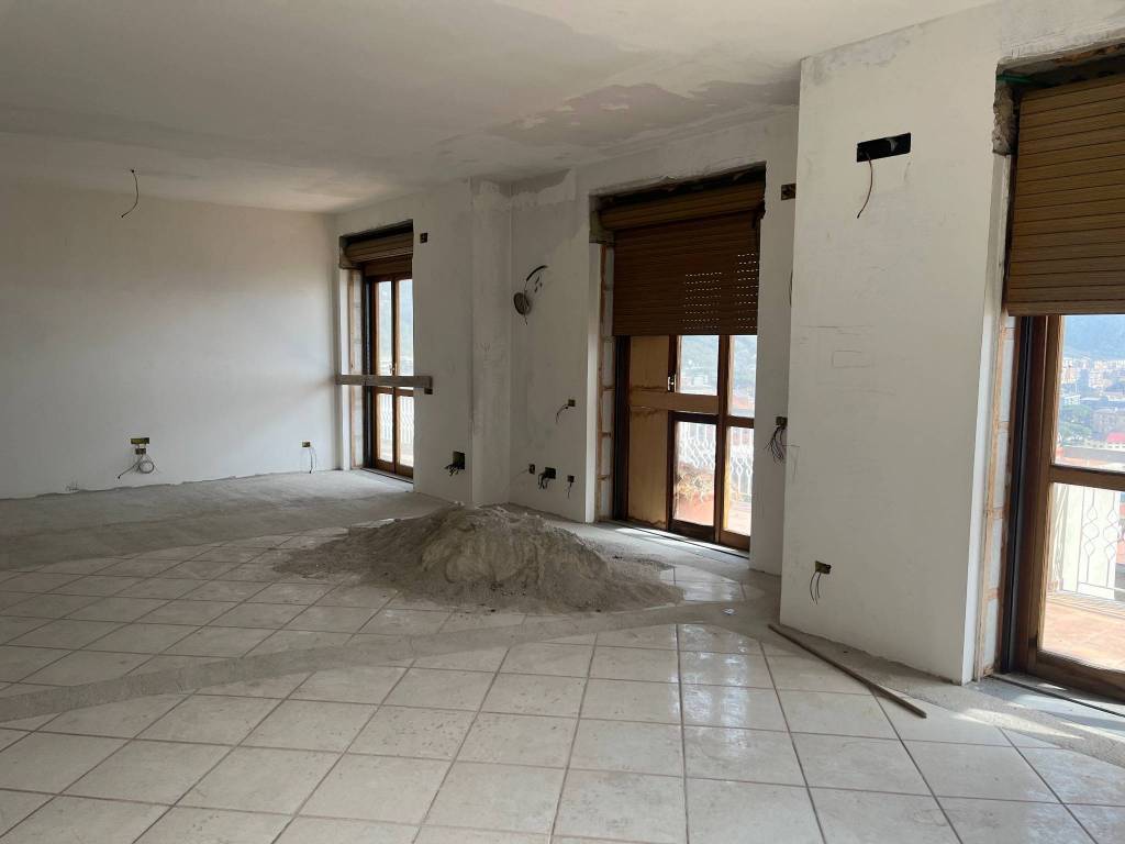 Appartamento a Salerno in Viale degli Eucalipti - Foto 5