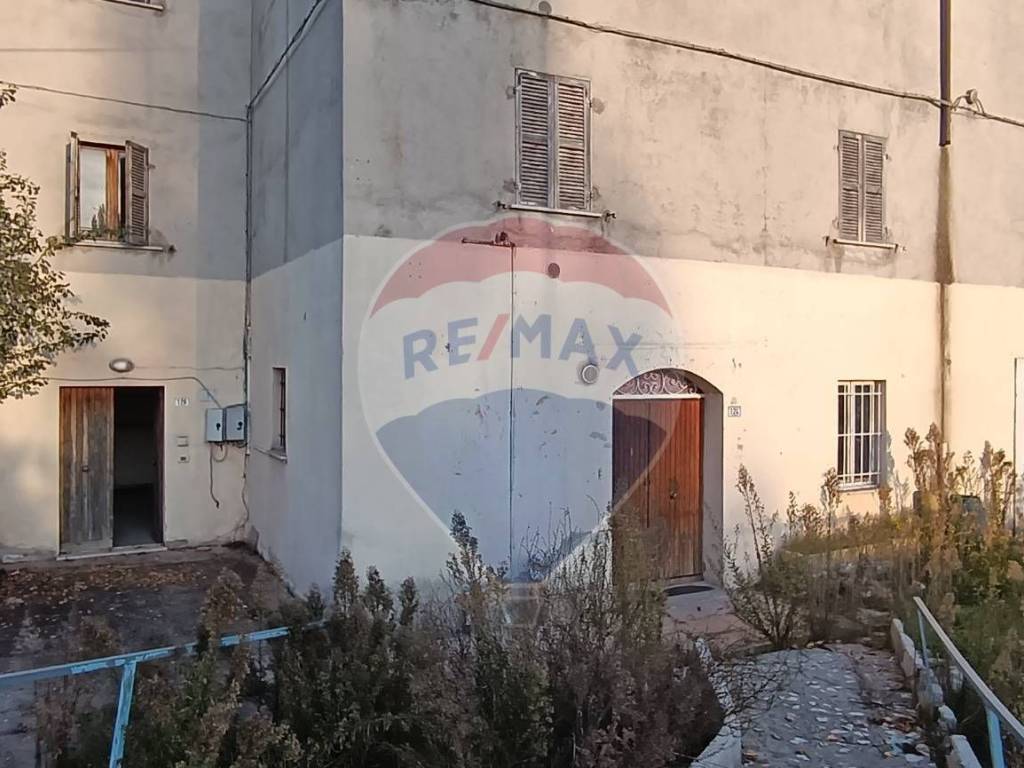 Rustico / casale a Gualdo tadino in Via Case Fabbrizi, 5 - Foto 4