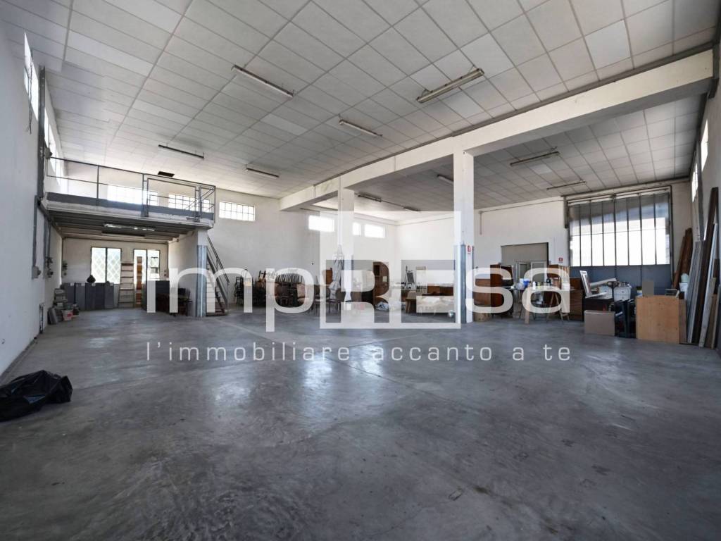 Palazzo / stabile a Treviso in Via Menegazzi, 14 - Foto 3