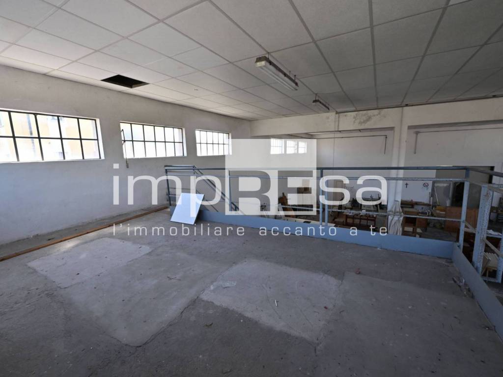 Palazzo / stabile a Treviso in Via Menegazzi, 14 - Foto 4