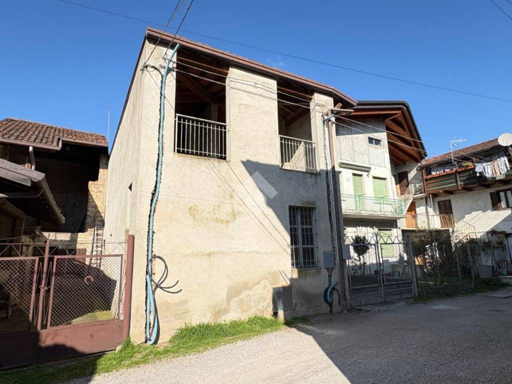 Rustico / casale a Brivio in Via San Simpliciano, 27 - Foto 2