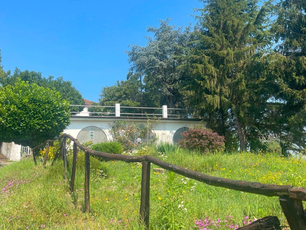 Rustico / casale a Asti in Località Cappuccini - Foto 2