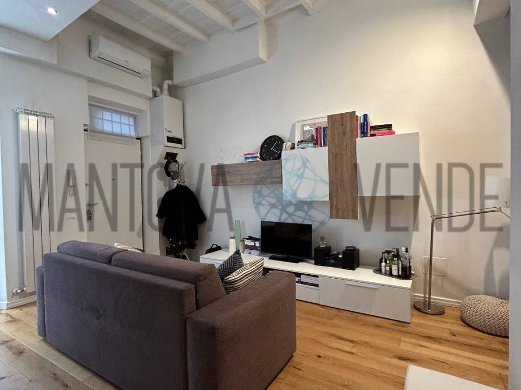 Appartamento a Mantova in Via Giovanni Chiassi - Foto 2