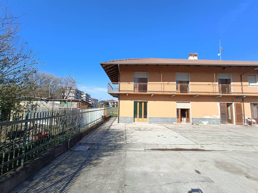 Casa indipendente a Crescentino in Strada Laione - Foto 4
