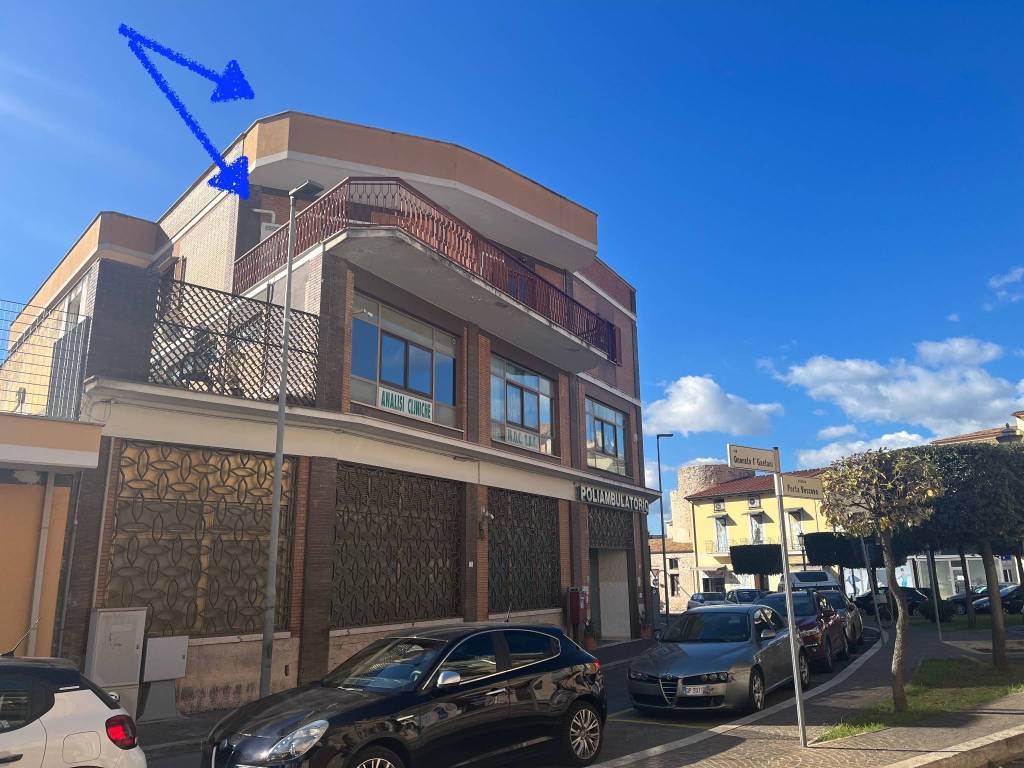 Appartamento a Fondi in Piazza Unità d'Italia - Foto 2