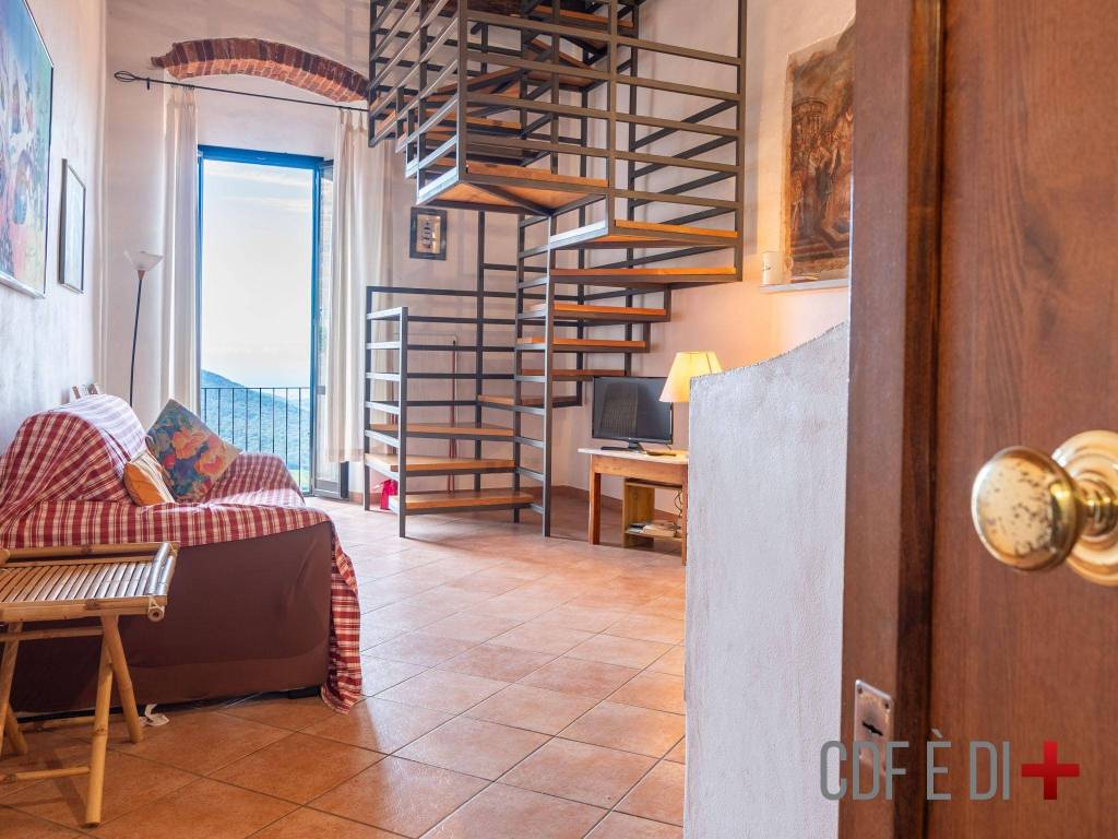 Appartamento a Scarlino in Via Generale Carlo Citerni - Foto 2