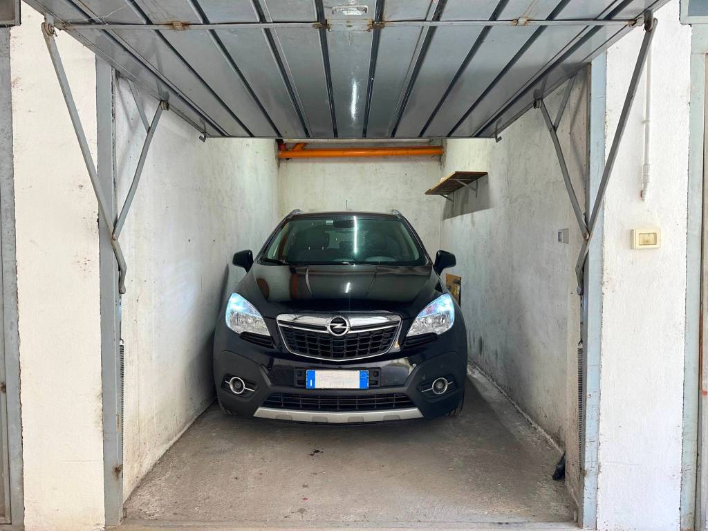 Box / garage a Mantova in Via Sant'Egidio, 24 - Foto 2