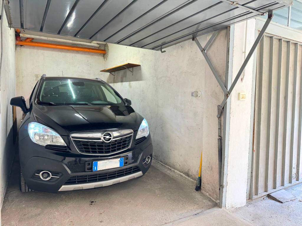 Box / garage a Mantova in Via Sant'Egidio, 24 - Foto 3