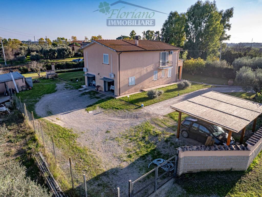 Villa a Montalto di castro in Località Poggio Cavalluciaro - Foto 4